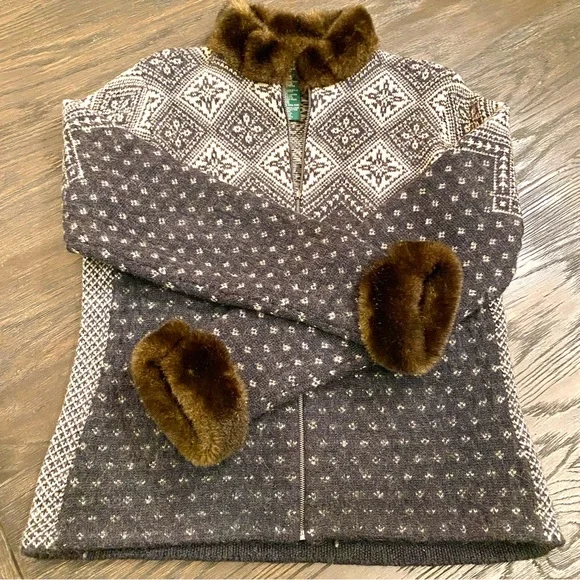 Ralph Lauren Navy and Cream Fair Isle Zip Jacket with Faux Fur Trim - Picture 13 of 16